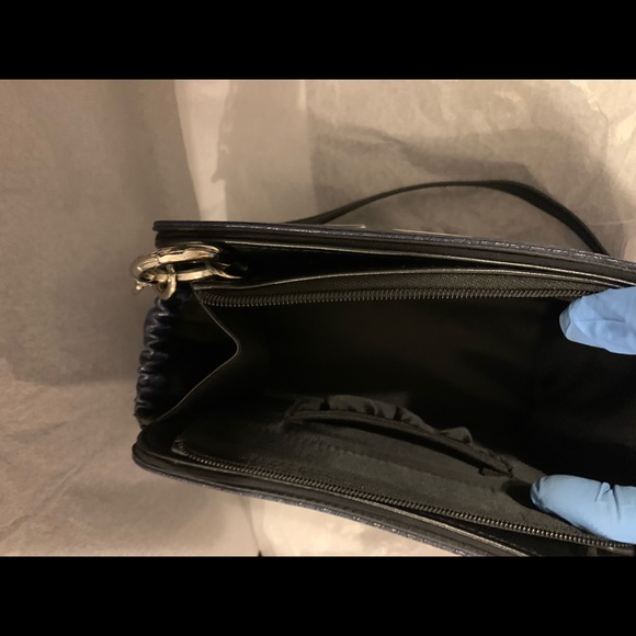 Purse - Picture 4 of 4